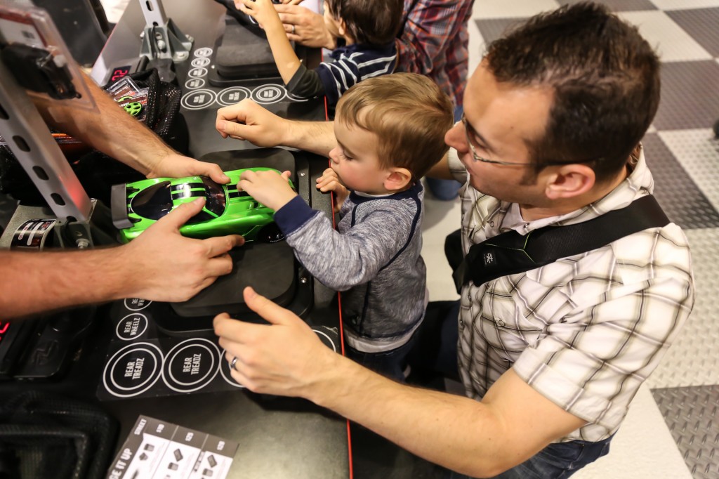 Building Cars at Ridemakerz Disneyland