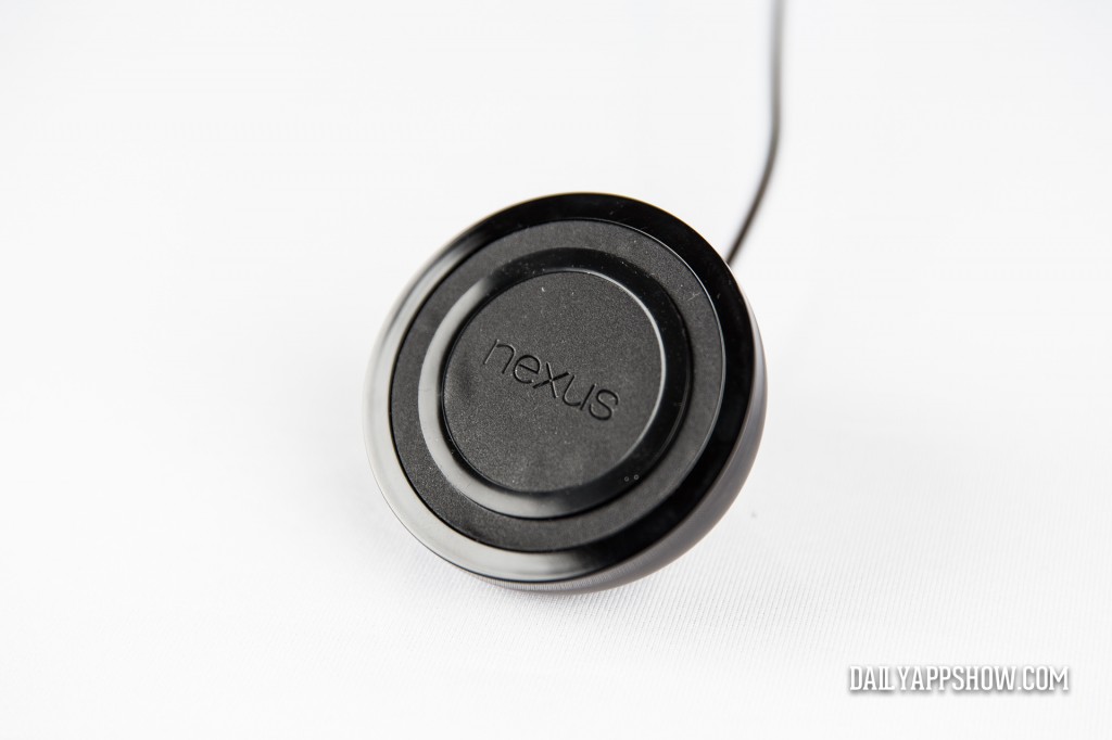 nexus-4-wireless-charger-1