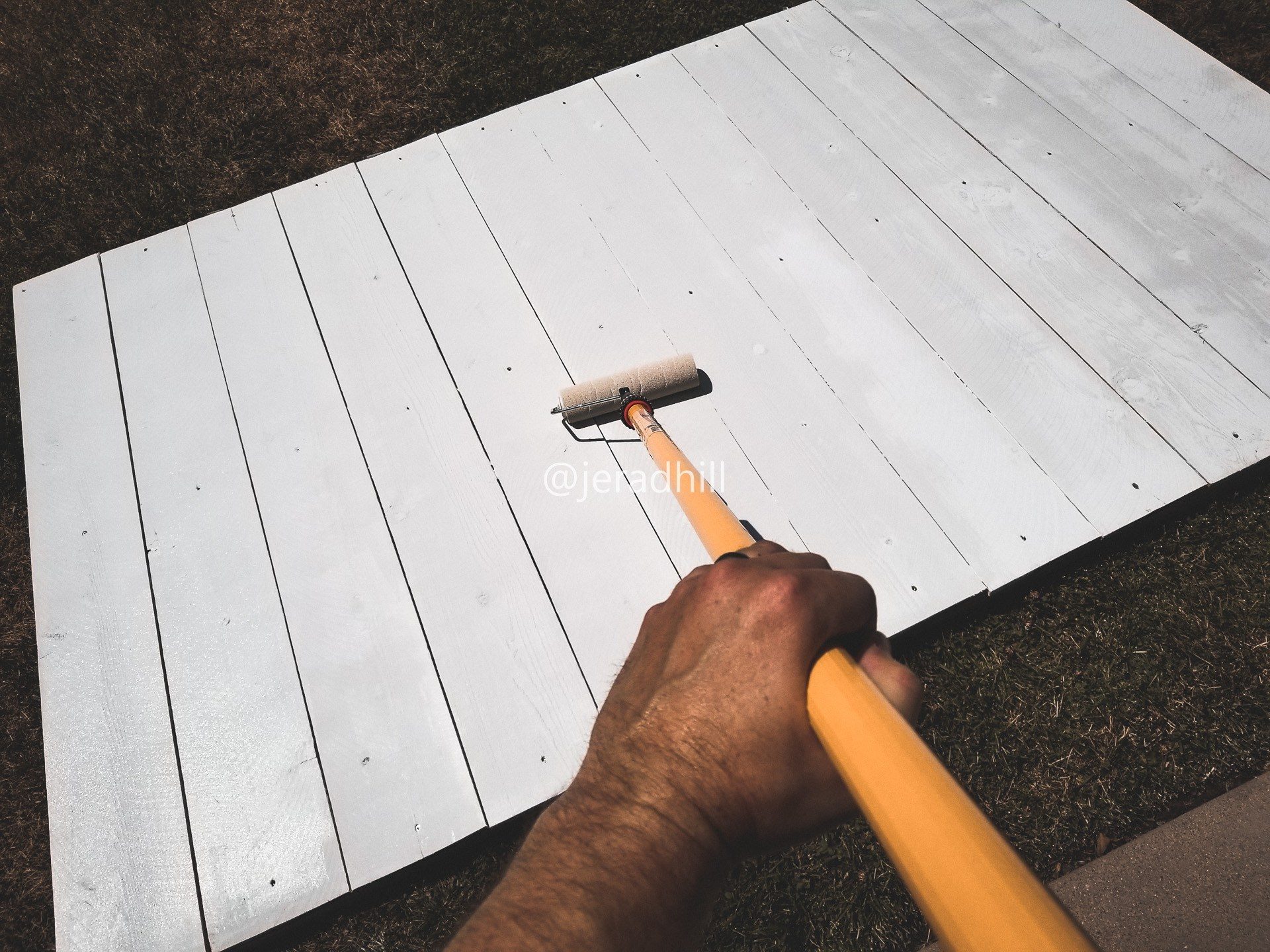 DIY-Shiplap-Photo-Wall-8