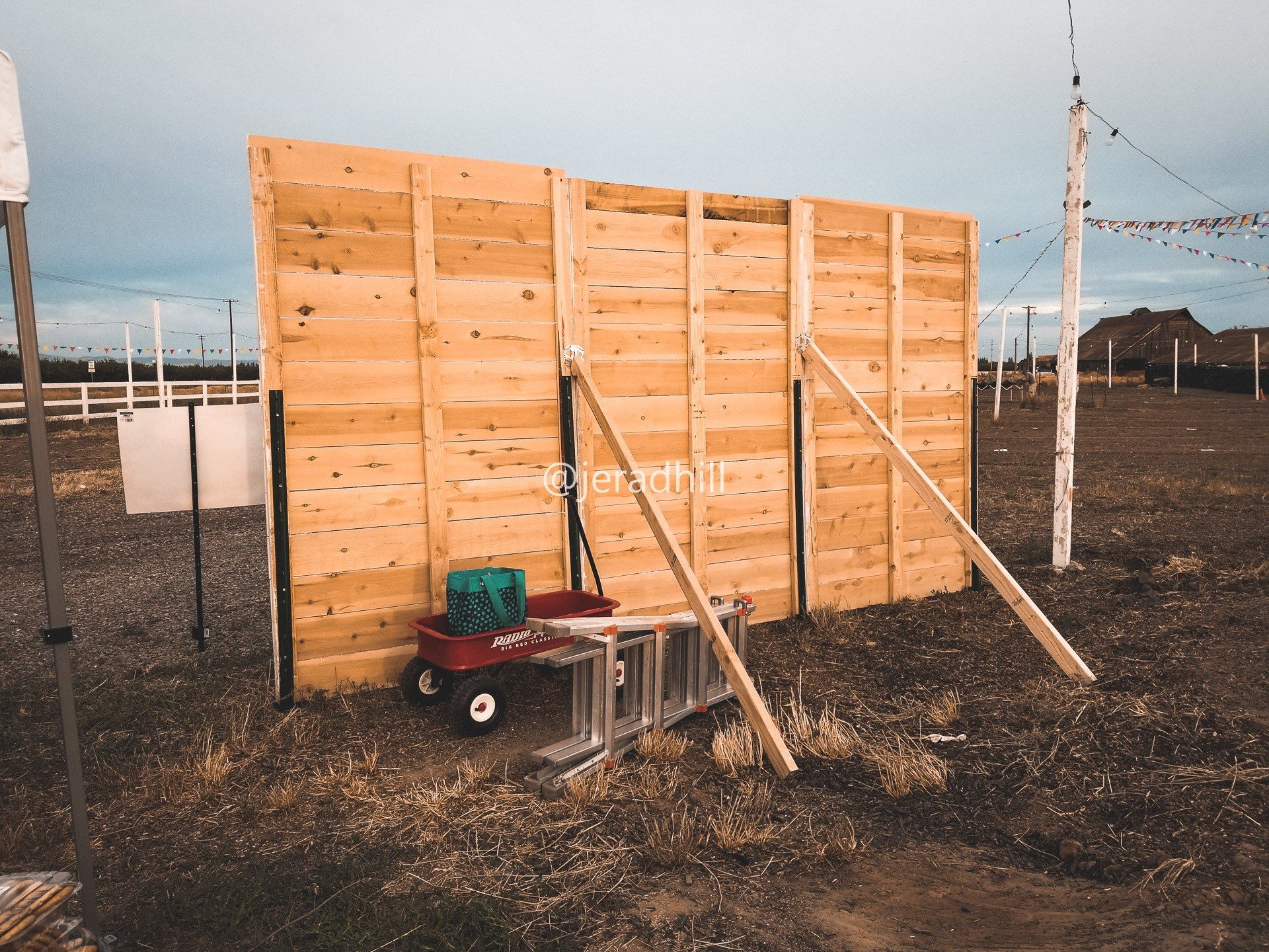 DIY-Shiplap-Photo-Wall-14
